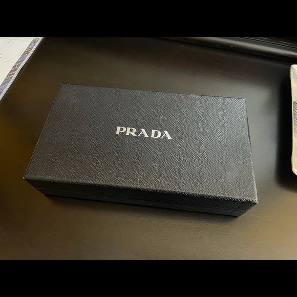 Prada Blue Saffiano Leather Bow Zip Wallet - Picture 2 of 5